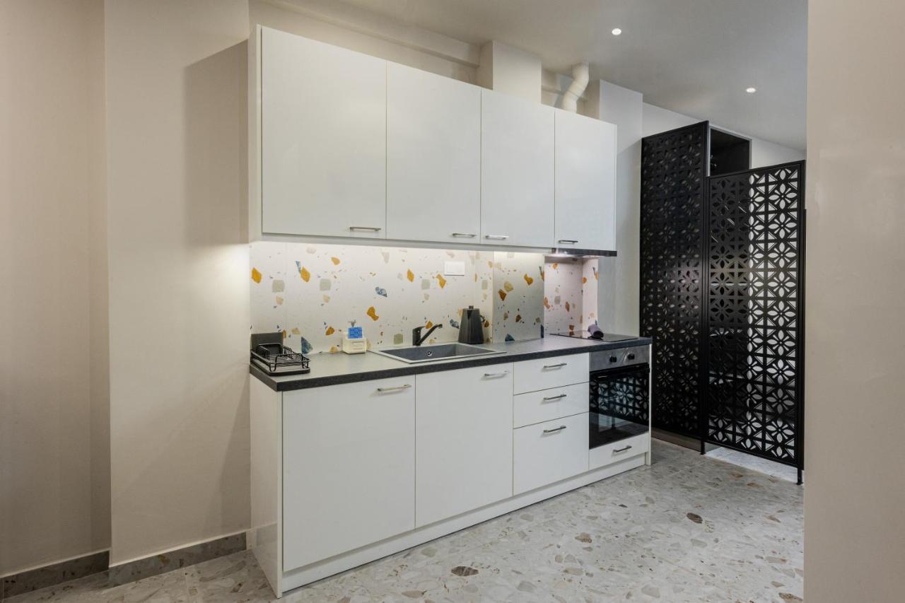 Luxury Downtown Apartment Α3 Szaloniki Kültér fotó