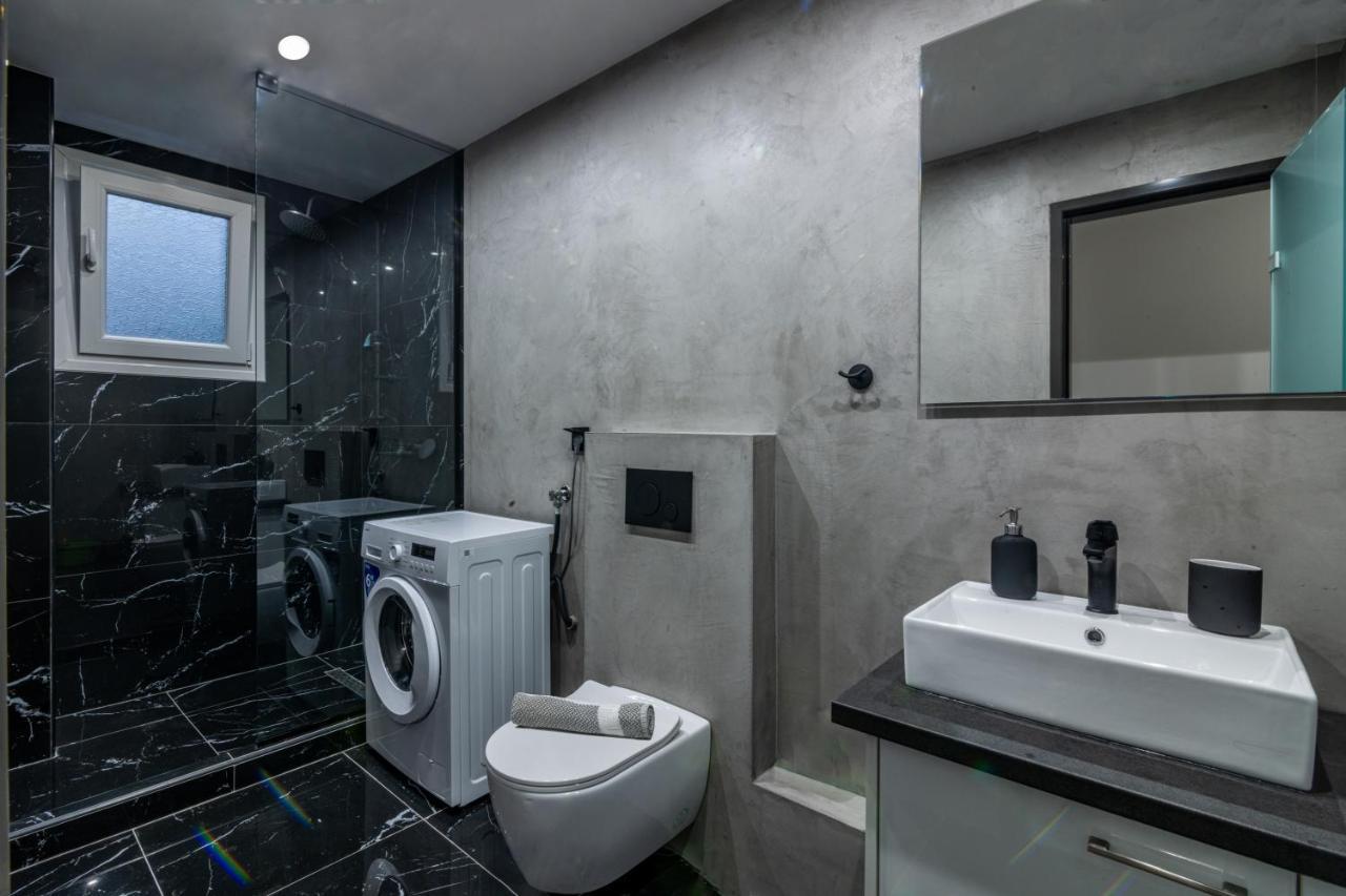 Luxury Downtown Apartment Α3 Szaloniki Kültér fotó
